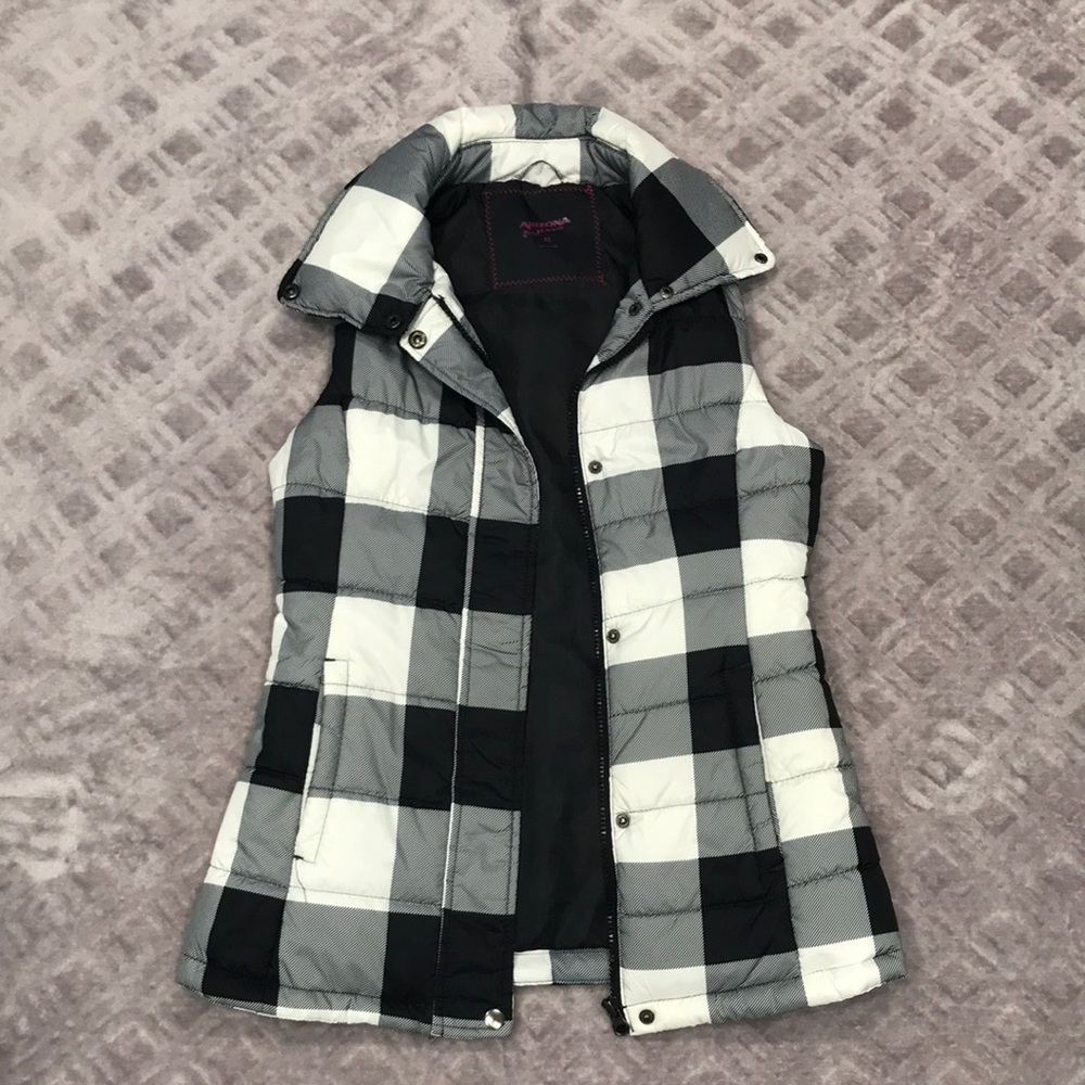 Buffalo Plaid Puffer Vest - Picture 1 of 1